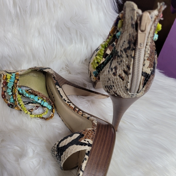 NWOT Paprika stilettos - Picture 4 of 8